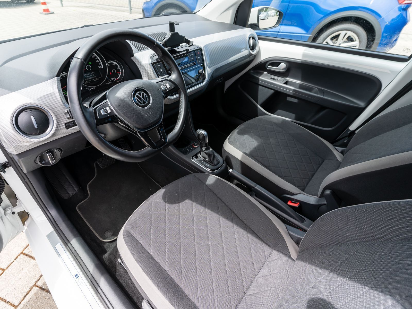 Volkswagen e-up! - Bild 12