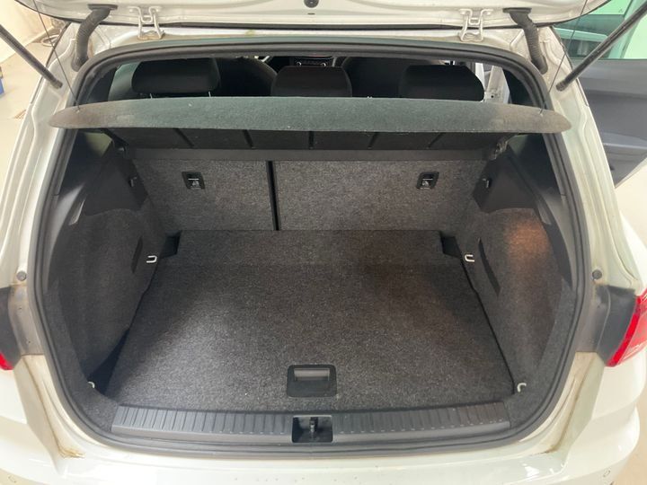 Fahrzeugabbildung SEAT Arona FR TSI DSG *Cam*LED*PDC*Sitzhzg*ACC*APP*