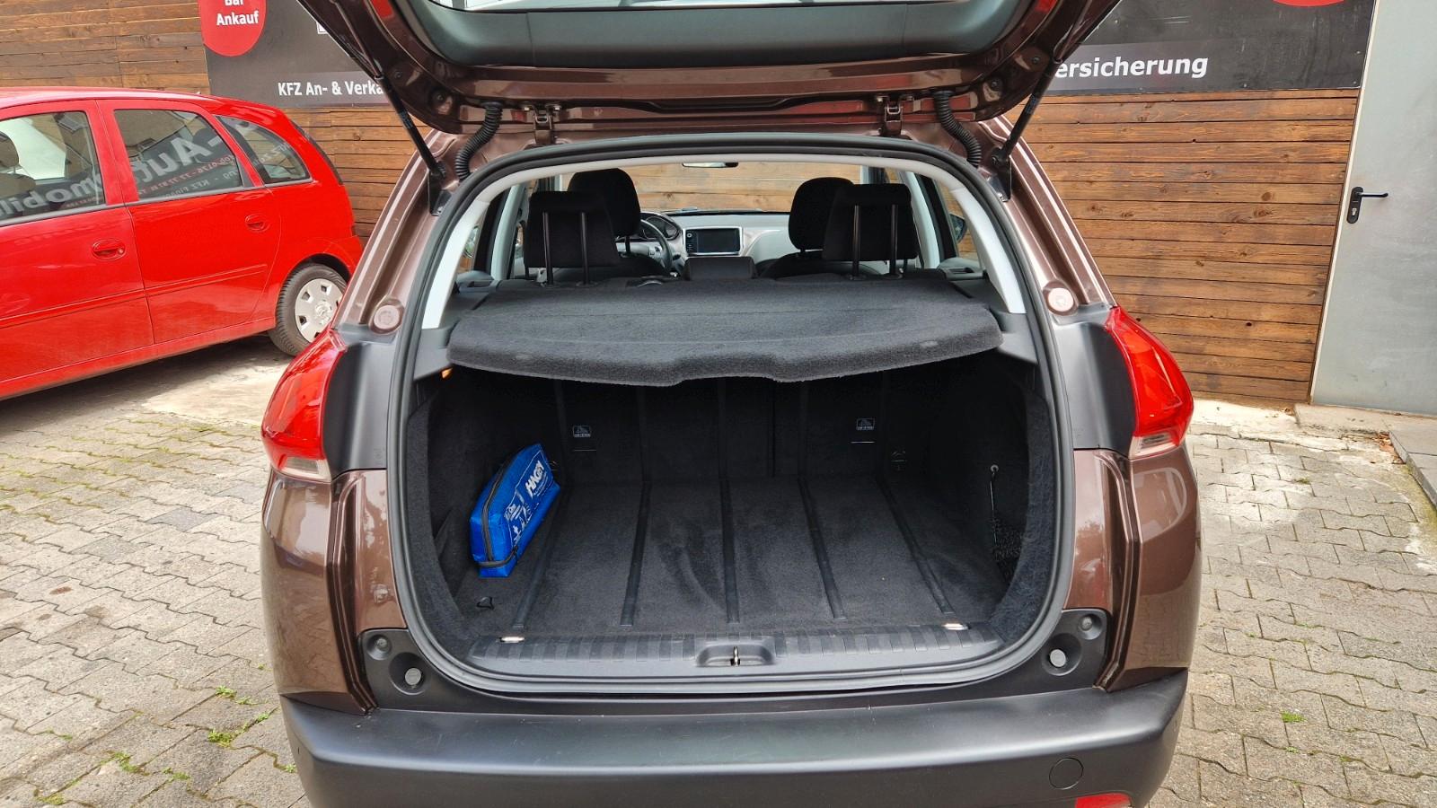Peugeot 2008 Automatik, Start-Stop, PDC, SHZ, Tempomat