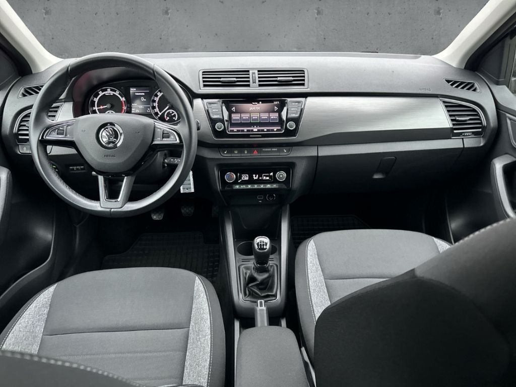 Fahrzeugabbildung SKODA Fabia Drive 125 1.0 MPI Smartlink SHZ Klima