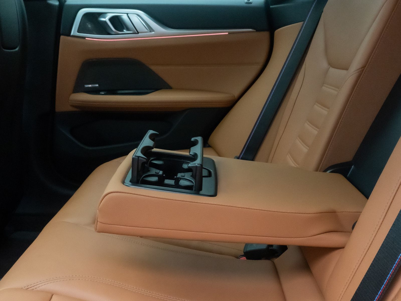 Fahrzeugabbildung BMW M440i xD Gran Coupé 360°HUD Laser DAB Individual