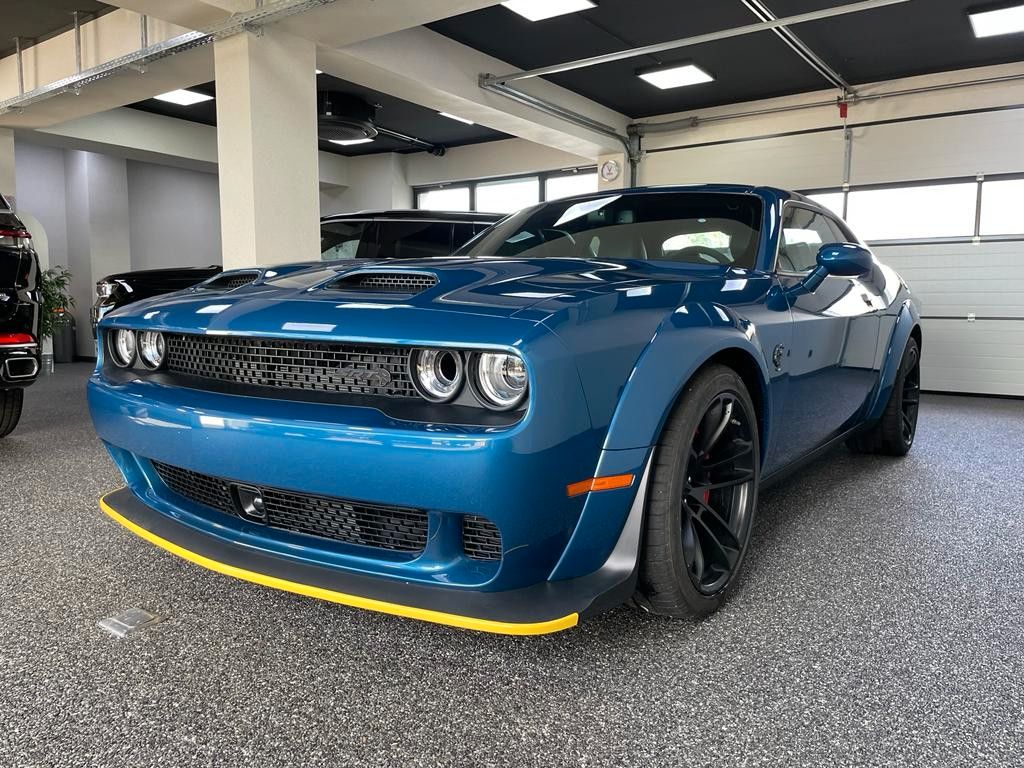 Fahrzeugabbildung Dodge CHALLENGER HELLCAT  WIDEBODY-ALCANTARA-CARBON