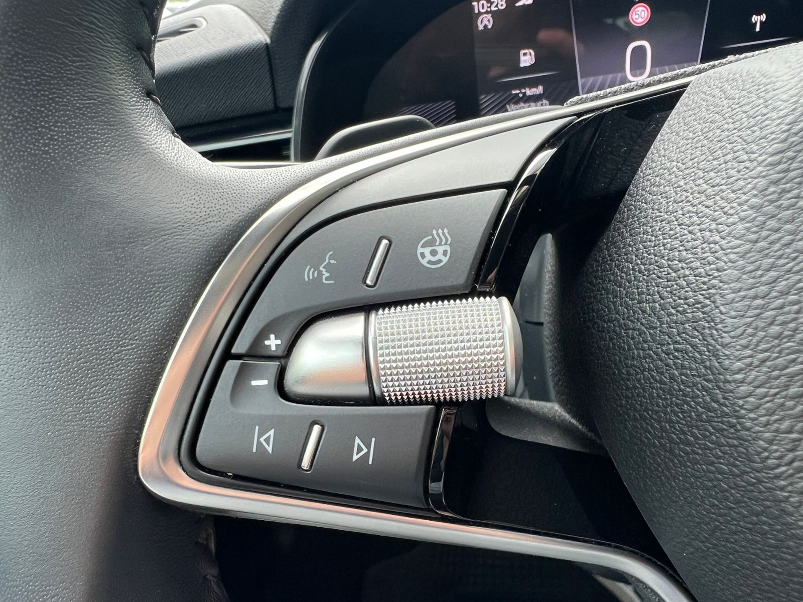 Fahrzeugabbildung SKODA Scala Selection 1.0 TSI DSG *LED, SmartLInk, Kam
