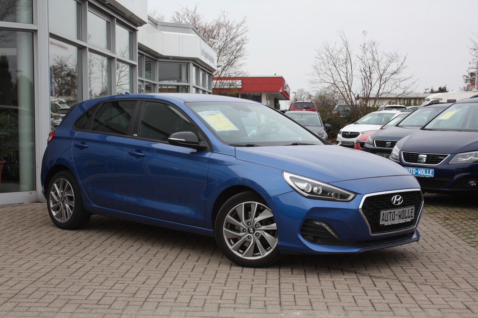 Hyundai i30 1.0 T-GDI Passion + LED DAB PDC NAVI 1.HAND