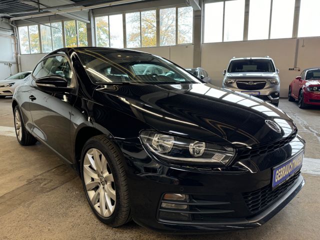 Volkswagen Scirocco 1,4 TSI-BMT-Panoramadach-Tüv neu