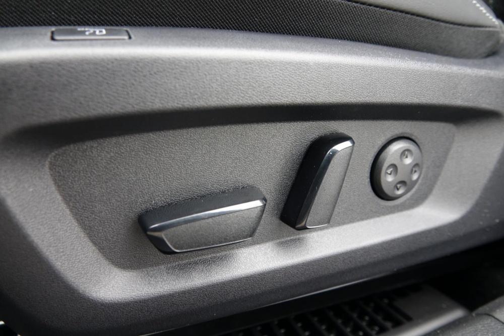 Nissan Qashqai TEKNA+ (plus) ALLRAD BOSE/Panodach/Leder