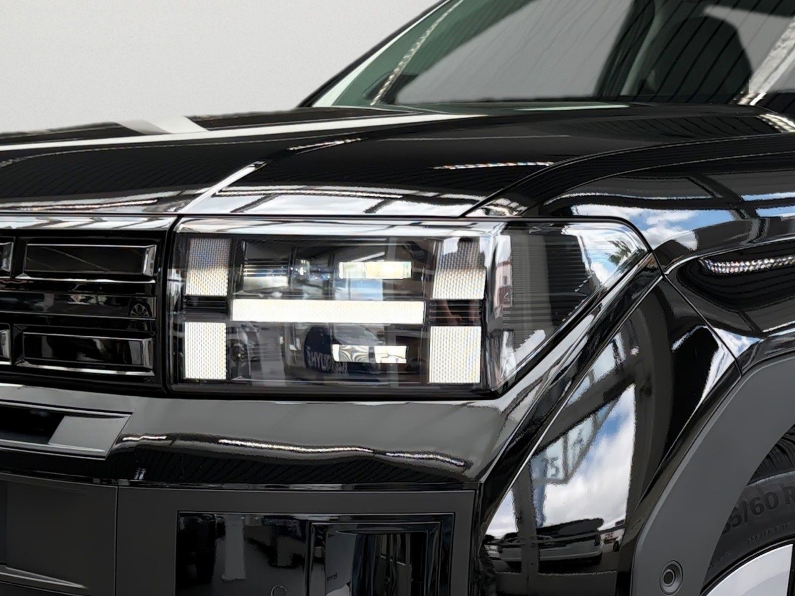 Fahrzeugabbildung Hyundai Santa Fe Hybrid Intro *ALLRAD*