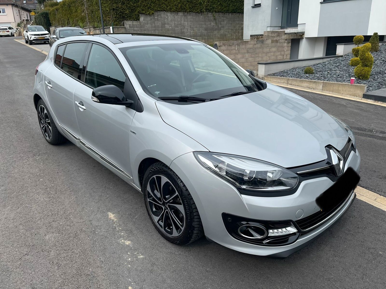 RENAULT Megane