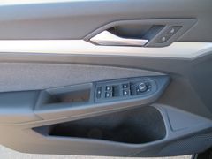 VW Golf VIII 2.0 TDI Move DSG LED Navi ACC Rfk 16'' VW Golf VIII 2.0 TDI Move DSG LED Navi ACC Rfk 16''