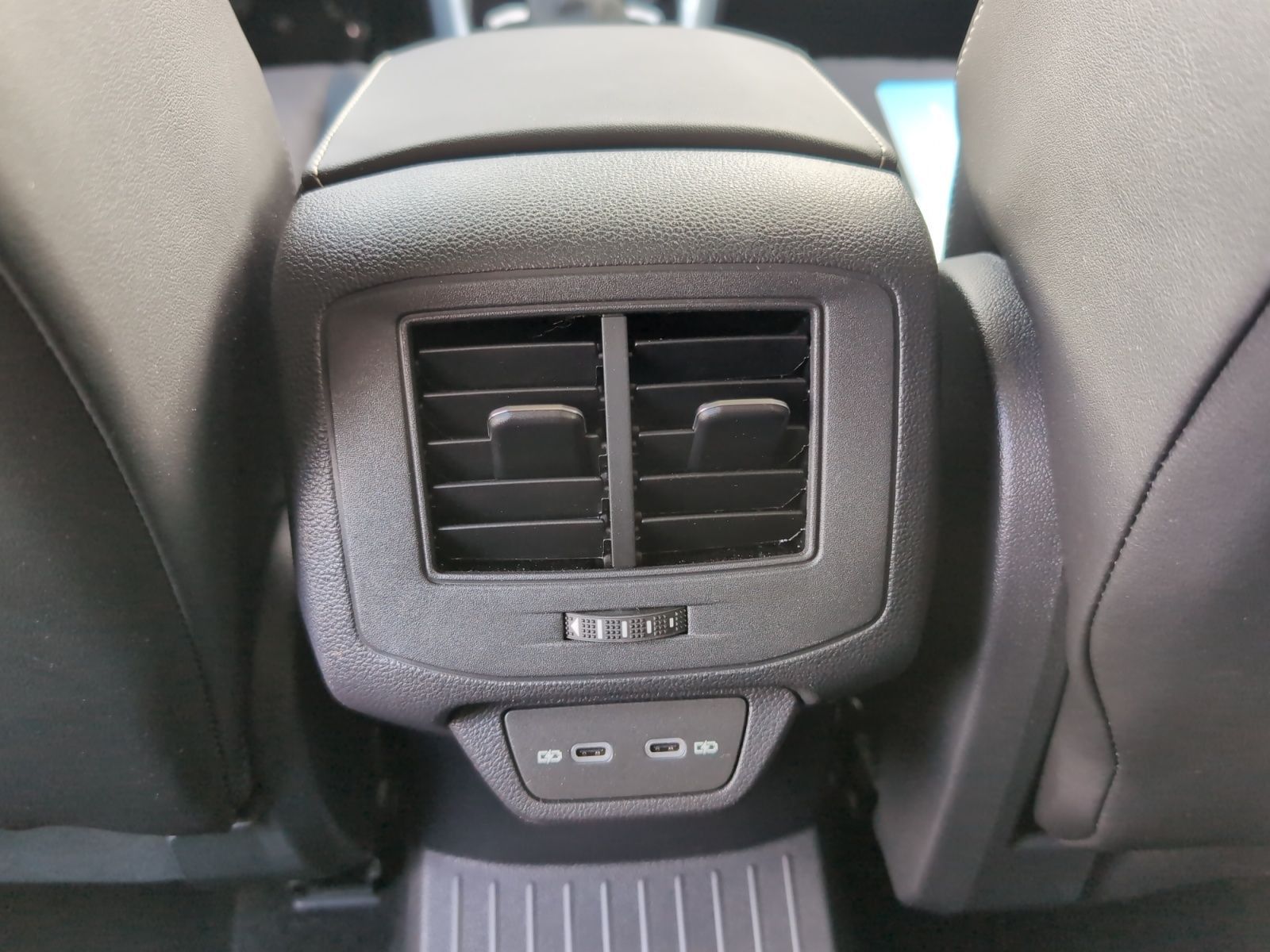 Volkswagen T-Roc - Bild 21