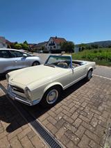 Mercedes-Benz SL 230 Pagode