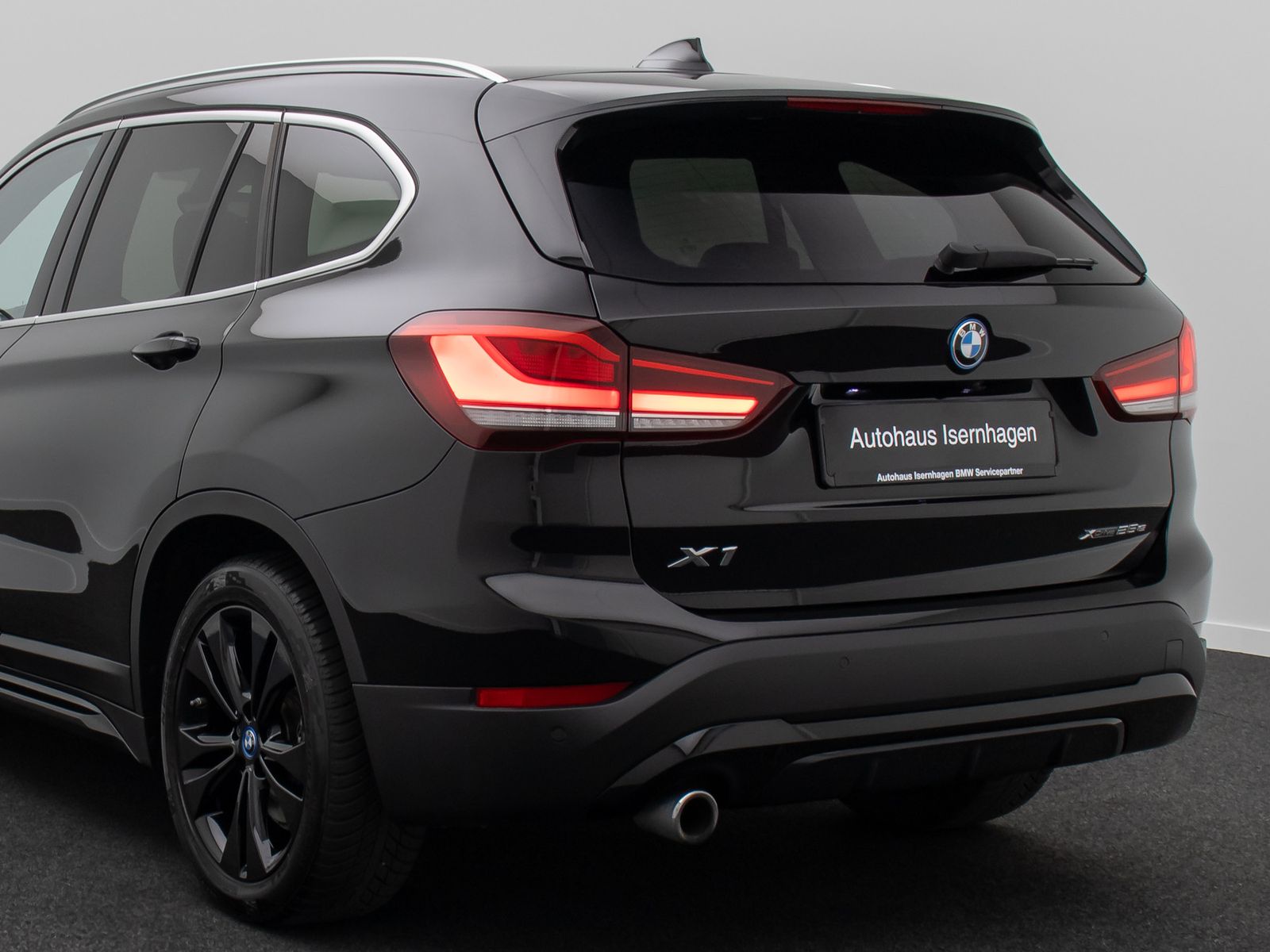Fahrzeugabbildung BMW X1 xD25e Sport Line Kamera DAB Panorama H/K 18"