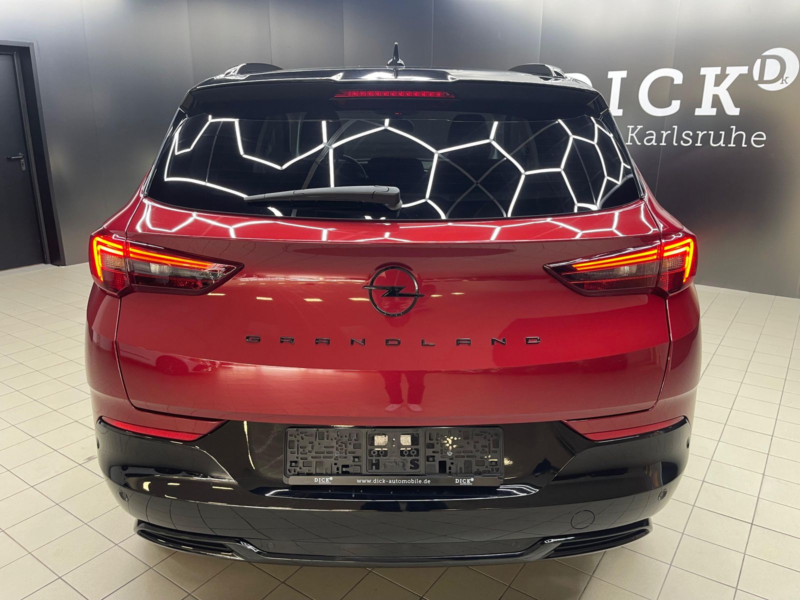 Fahrzeugabbildung Opel Grandland 1.2 Aut.GS Line Style NAVI+LED+KAM+18"
