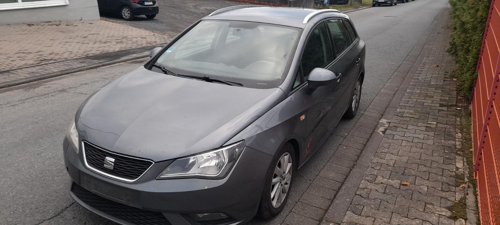 Seat Ibiza 2015 — interior