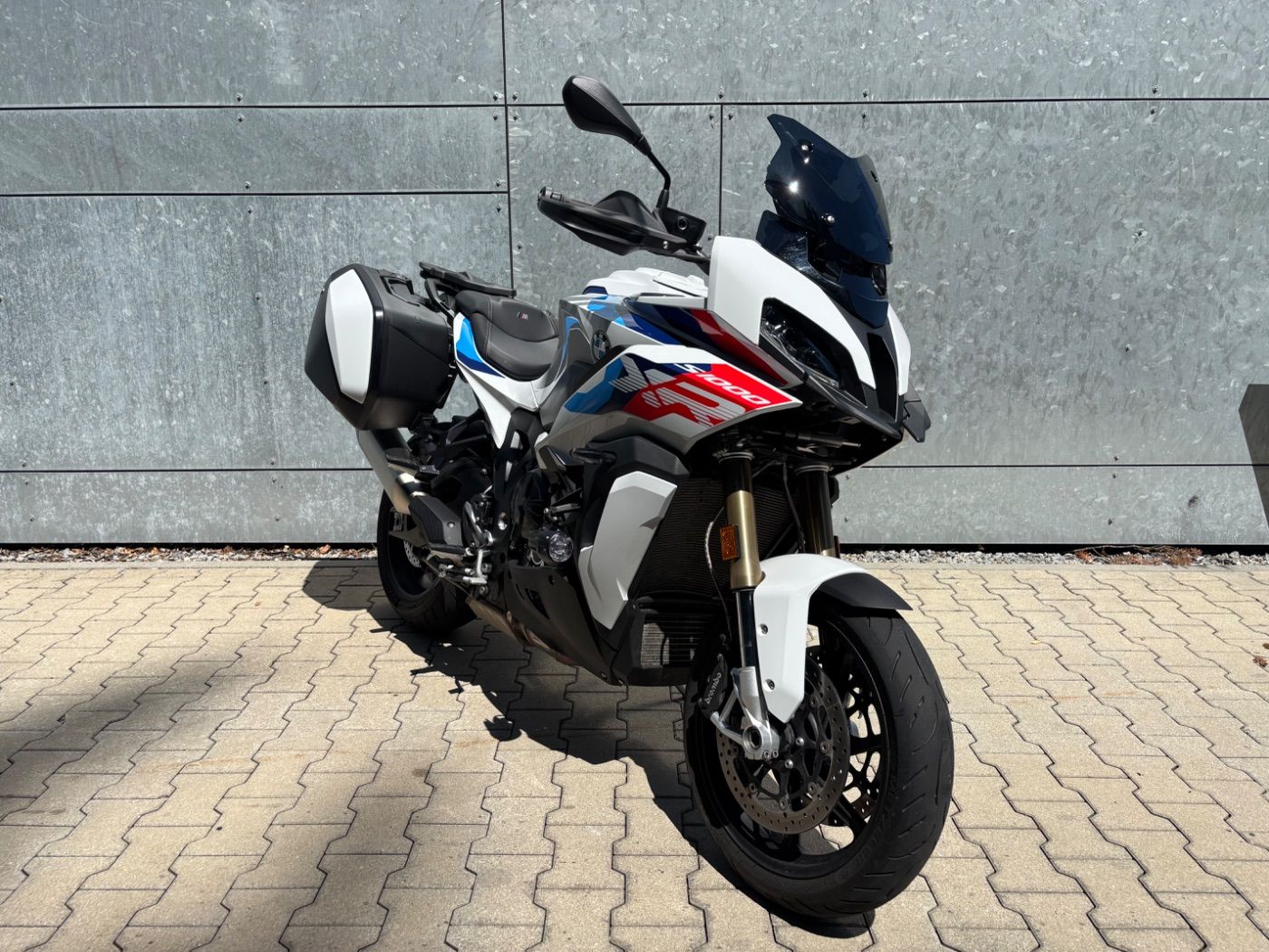 Fahrzeugabbildung BMW S 1000 XR M Paket aus 1. Hand mit Kofferset Öl I