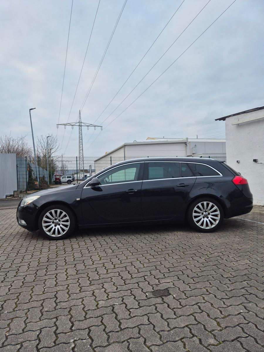 Opel Insignia A Sports Tourer Design Edition