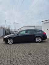 Opel Insignia A Sports Tourer Design Edition - Opel Insignia: Design Edition