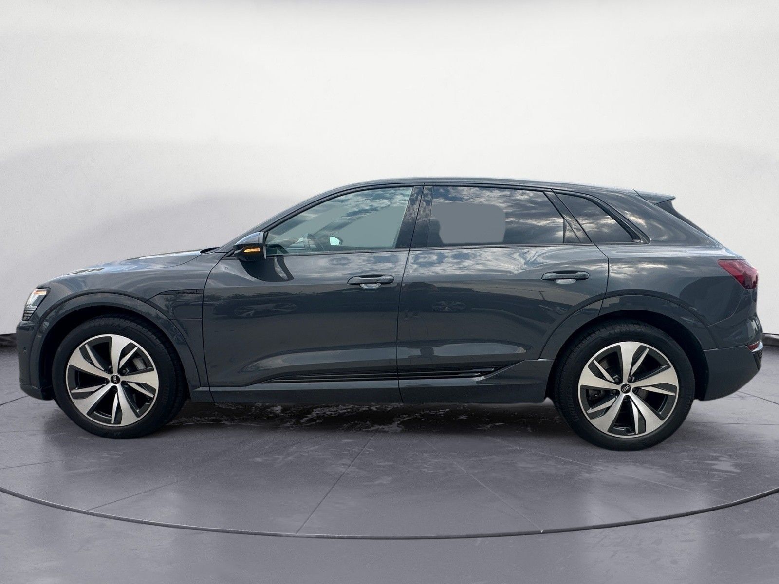 Audi Q8 e-tron - Bild 3