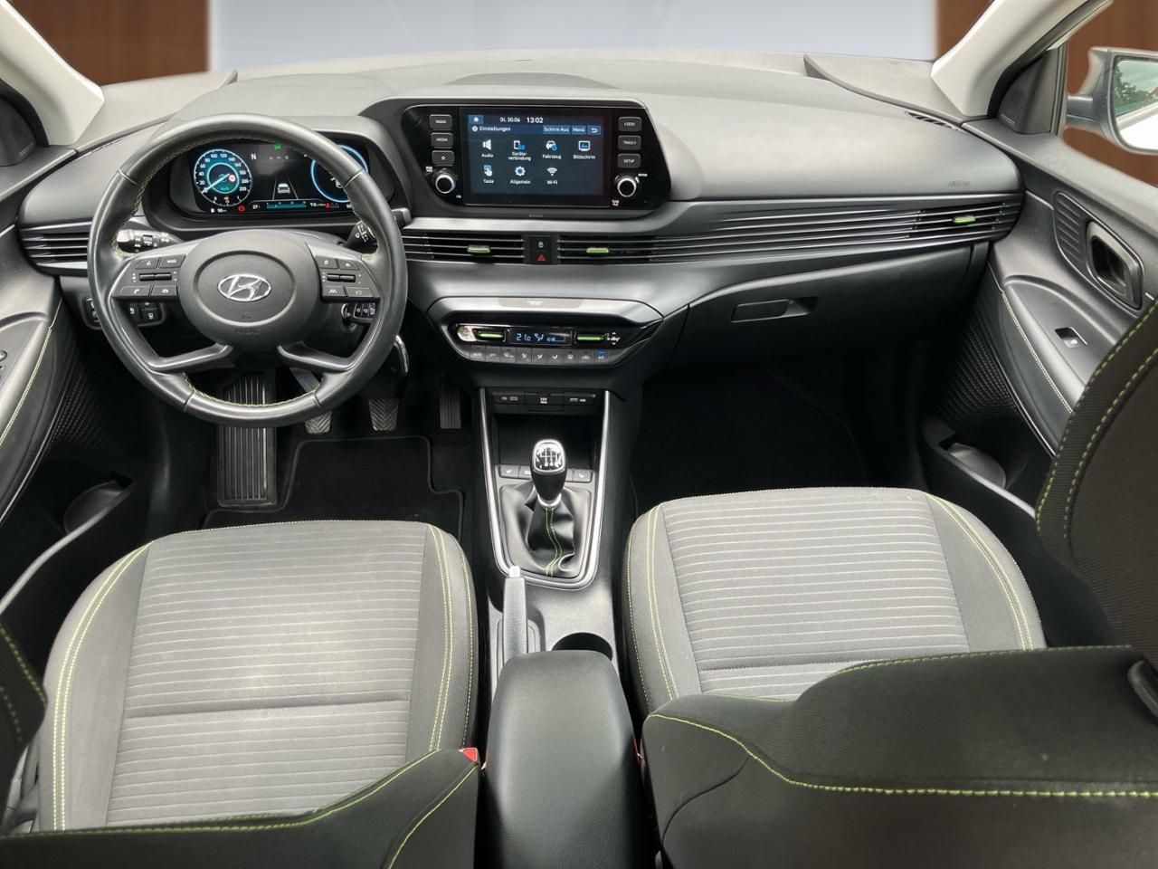 Fahrzeugabbildung Hyundai i20 INTRO KLIMAA*ZV*USB*LM*