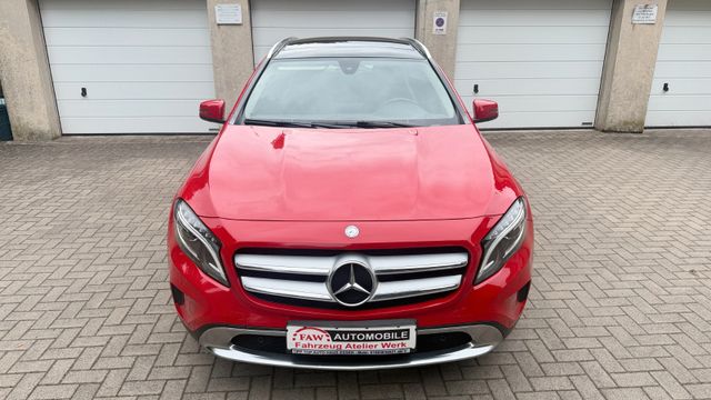 MERCEDES-BENZ GLA 200 GLA GLA 200/Leder/Pano/AHK/Xenon
