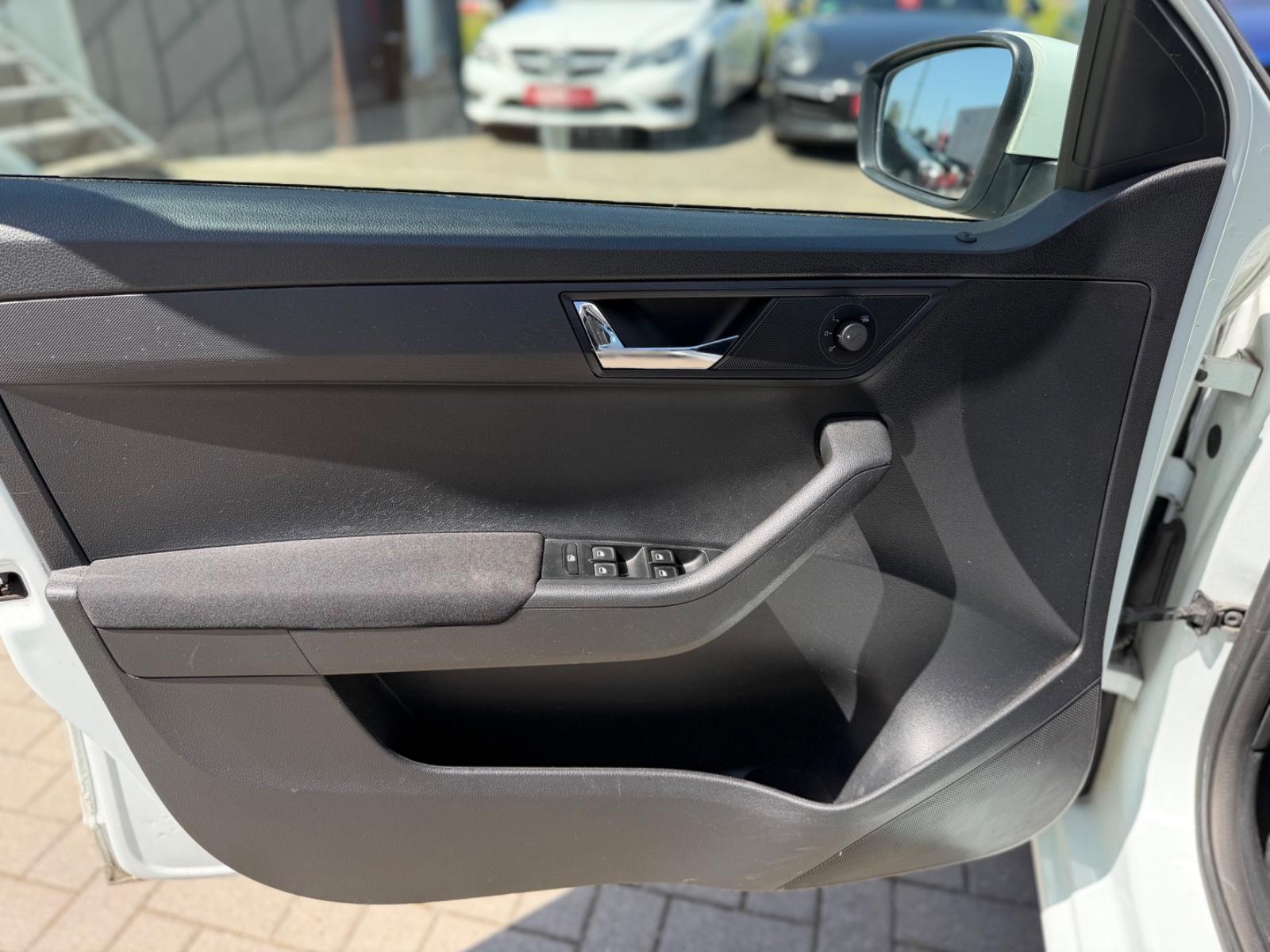 Skoda Fabia 2015 — photo 25