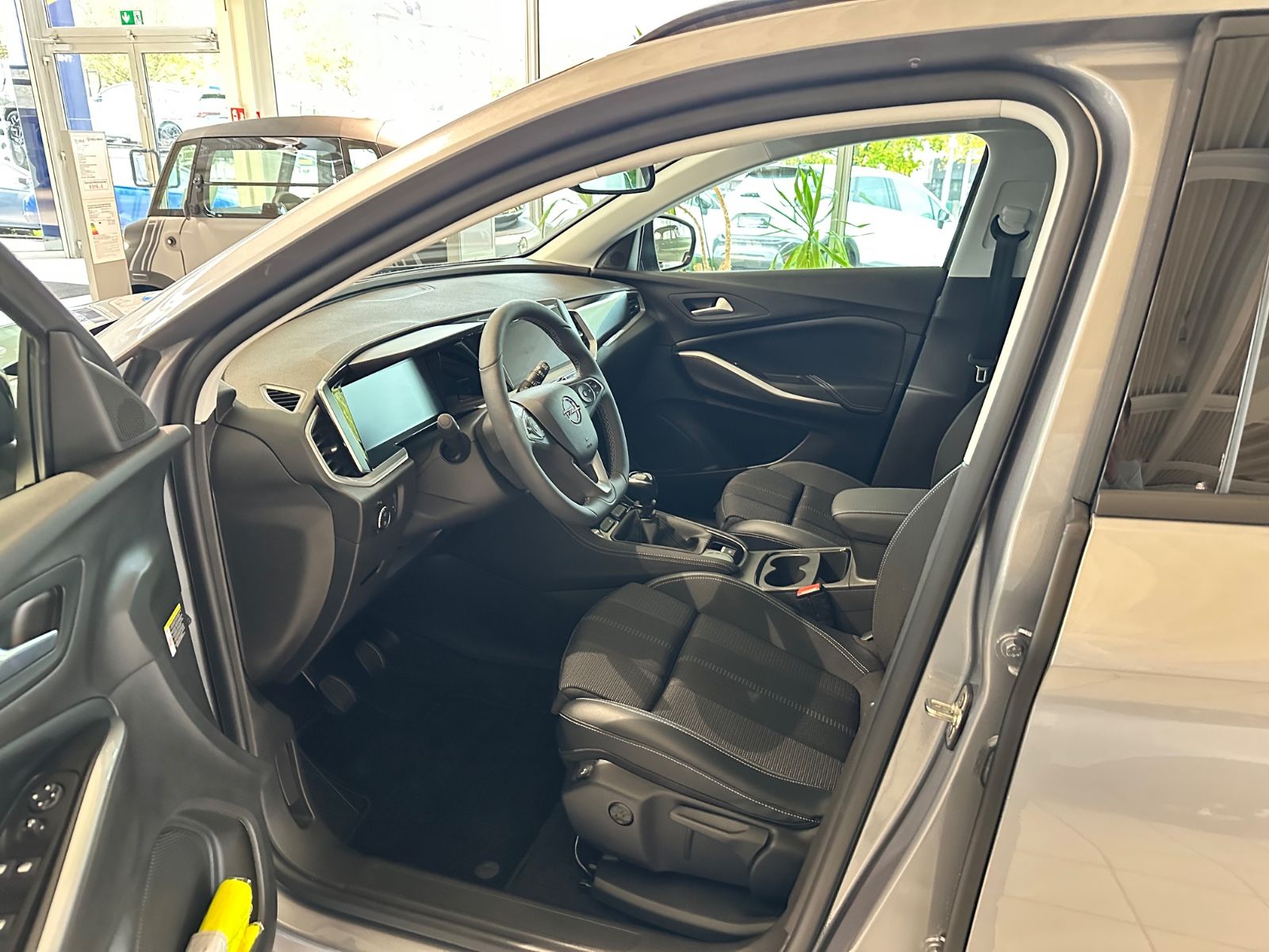 Fahrzeugabbildung Opel Grandland GS Navi*Sitzh.*Kamera*Intellilux