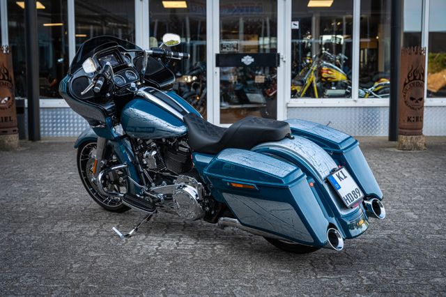 Fahrzeugabbildung Harley-Davidson ROAD GLIDE SPECIAL 114 FLTRXS - SONDER LACK-