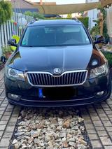 Skoda Superb Kombi BJ. 2014, 1.8 TSI - Skoda Superb aus 2014 mit Benzin-Antrieb: Kombi