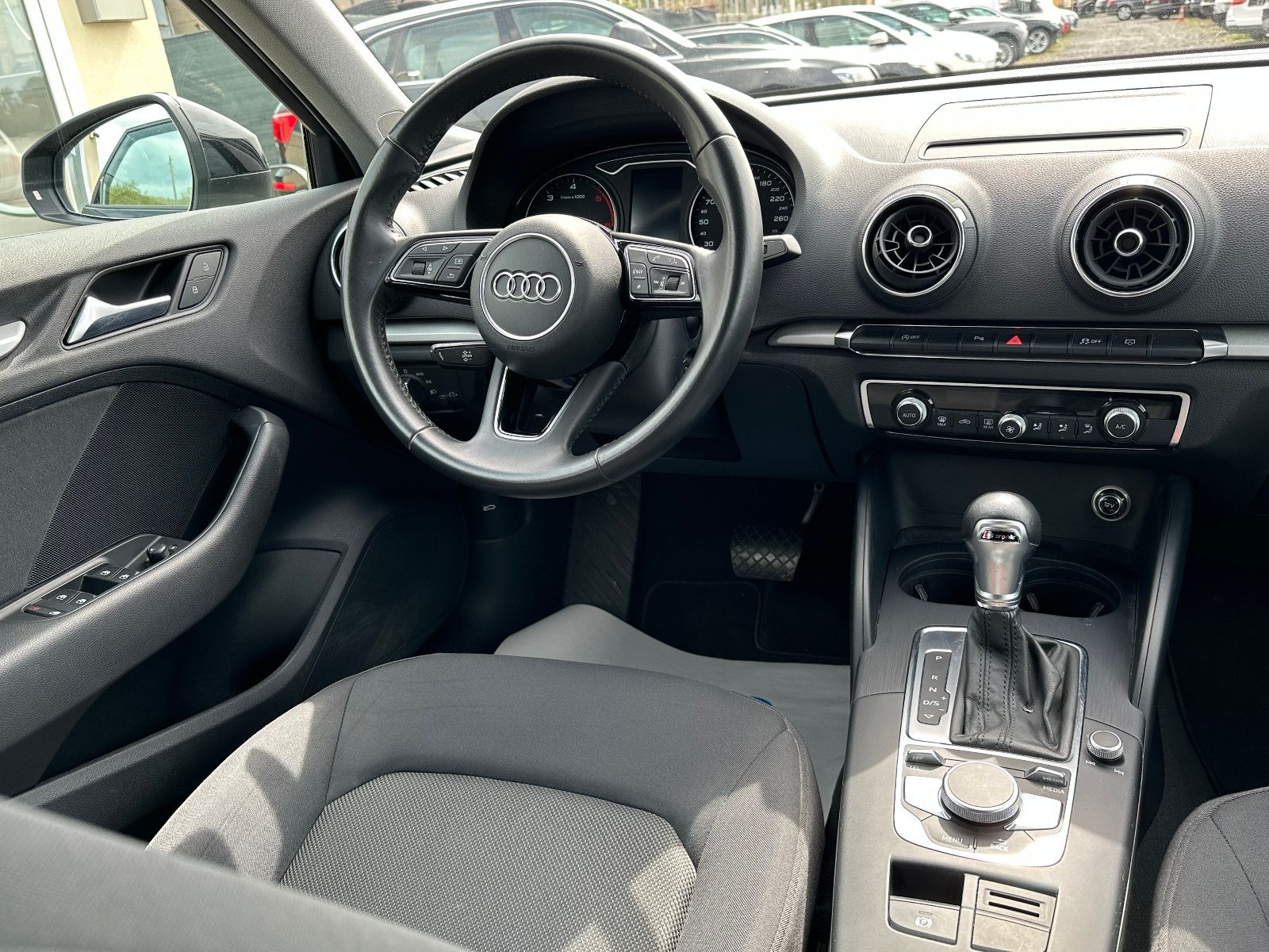 Audi A3 Sportback 30 TDI*AUTOMATIK*NAVI*PDC* foto 10
