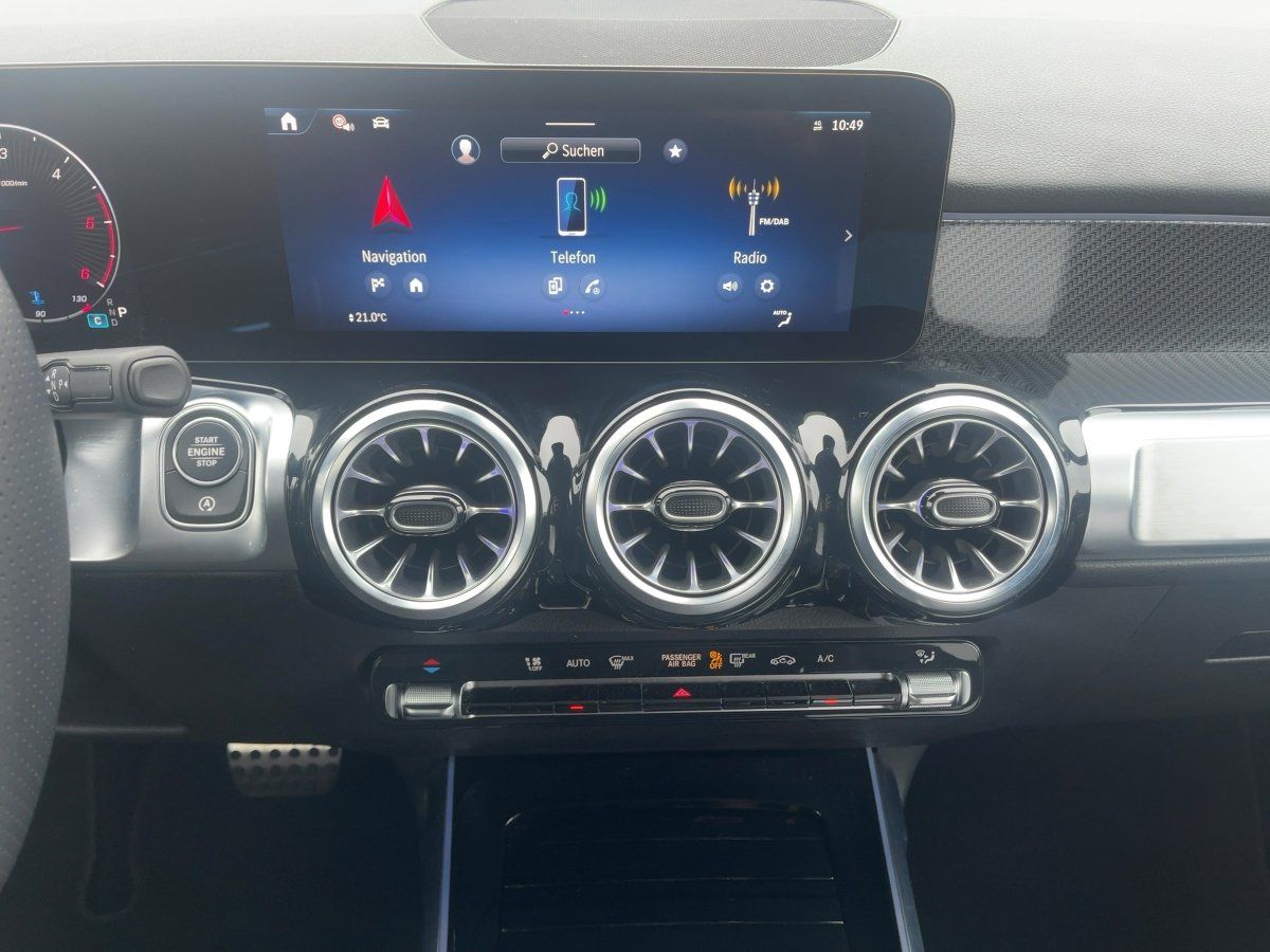 Fahrzeugabbildung Mercedes-Benz GLB 220 d 4M AMG/Night/Kamera/AHK/19''