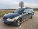 Volkswagen VW Passat 3B Tüv Neu - Volkswagen Passat aus 2000: Kombi