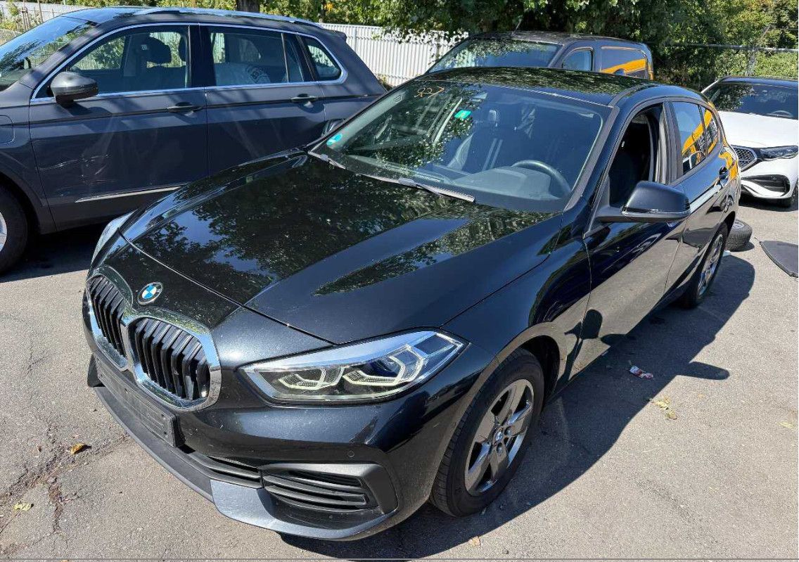Fahrzeugabbildung BMW 118d AT8 Advan LED/ACC/NAVI/VIRTU/H&K/SHZ/AHK/8F