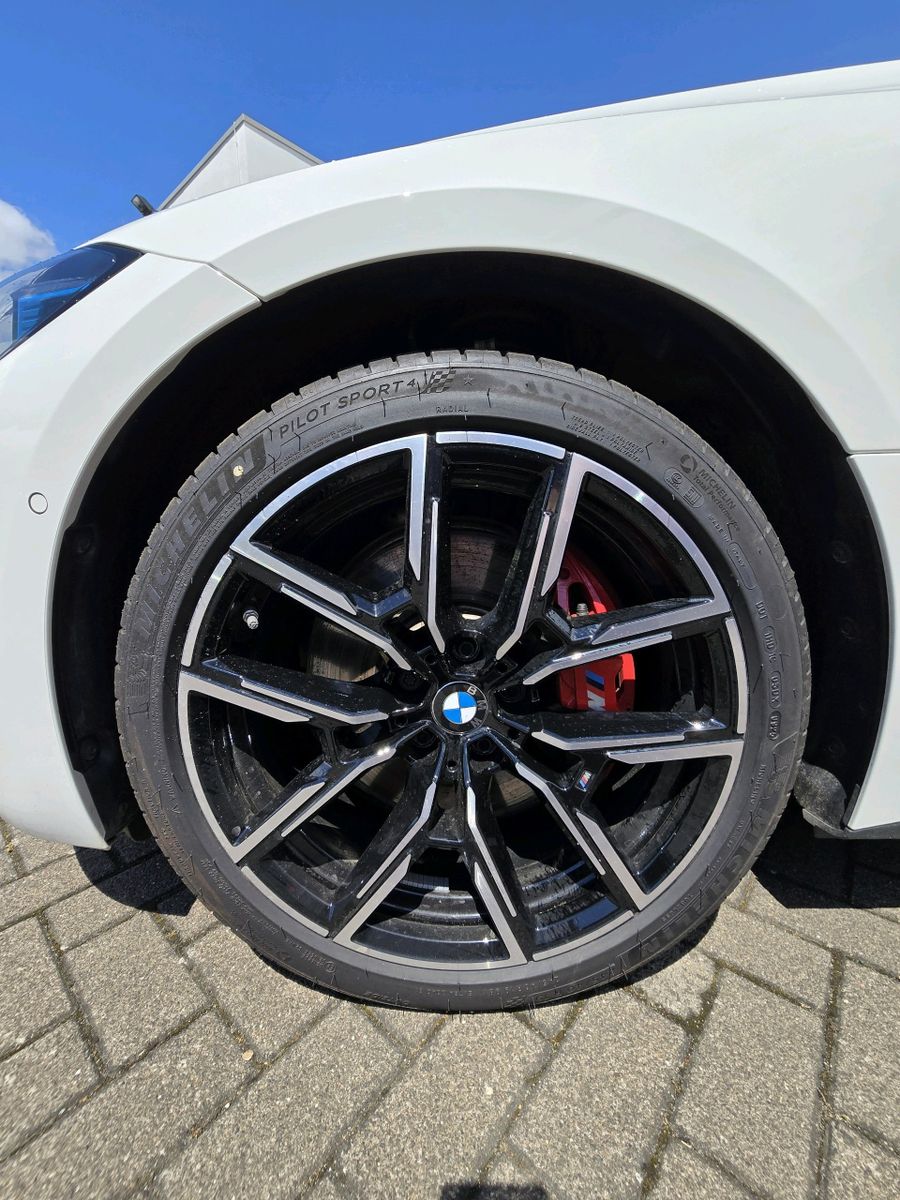 BMW i4 - Bild 16