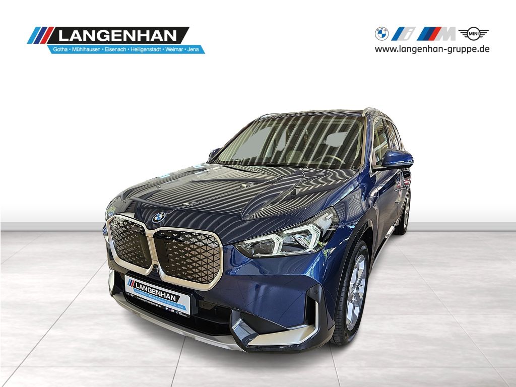 BMW iX1