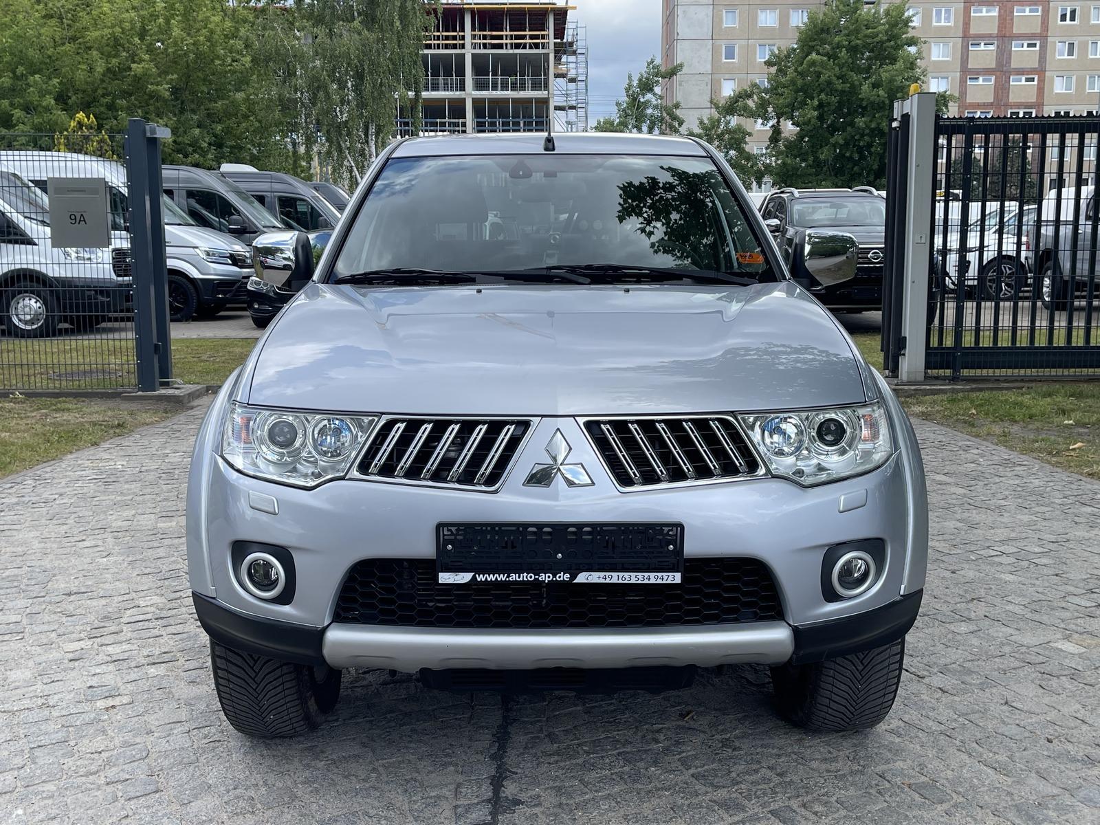 Mitsubishi L200 2.5DI-D INTENSE Doppelkabine 1H*AHK*RFK*