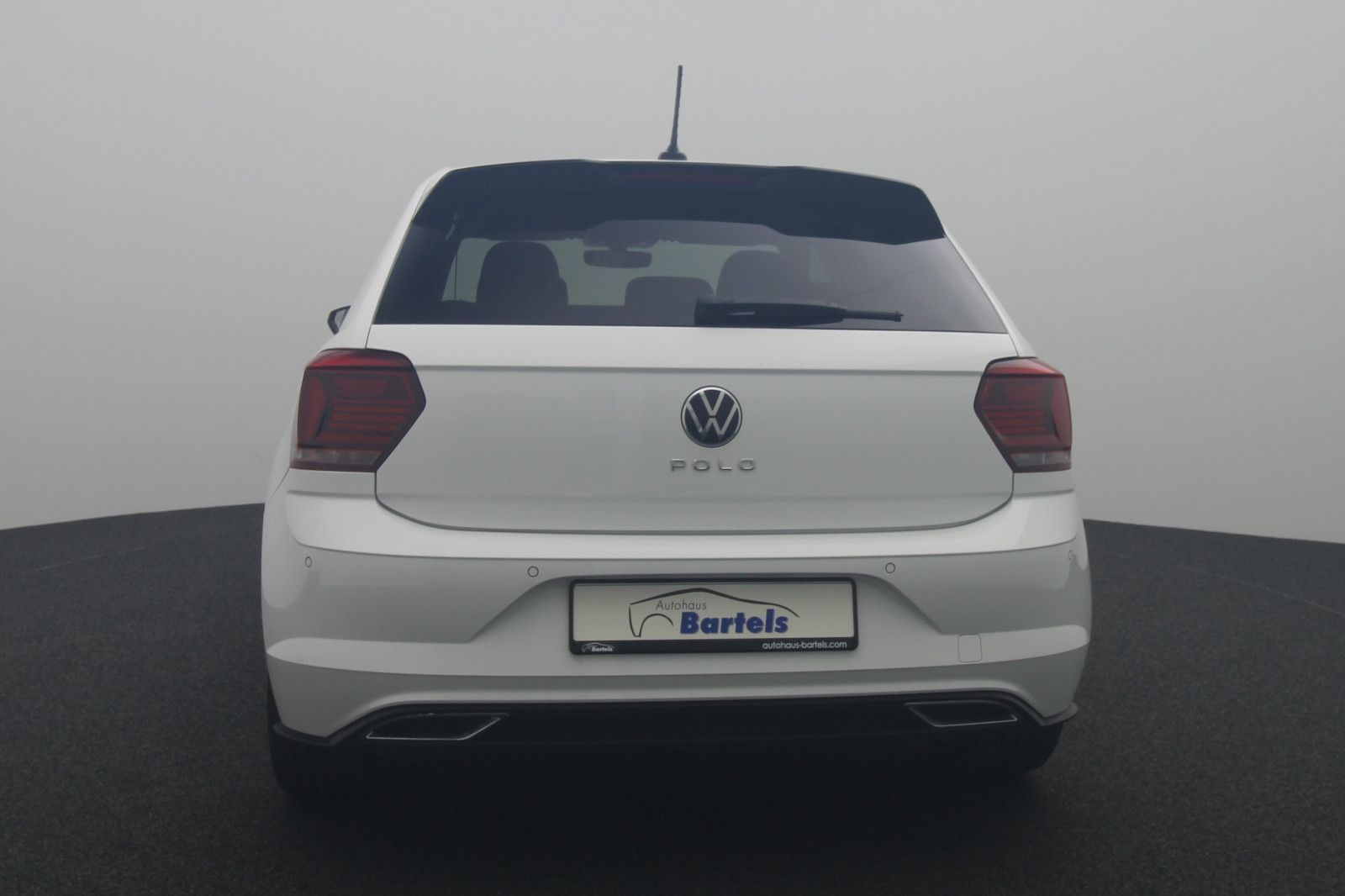 Fahrzeugabbildung Volkswagen Polo VI 1.0 DSG Highline R-Line Sport ACC LED