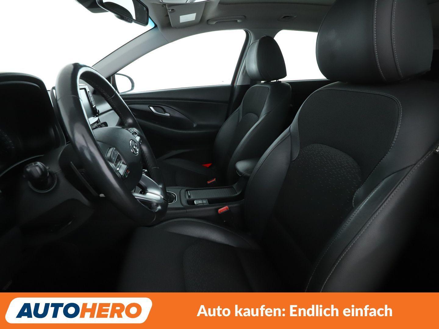 Hyundai i30 1.4 TGDI Premium Aut.*NAVI*LED*ACC*SPUR*