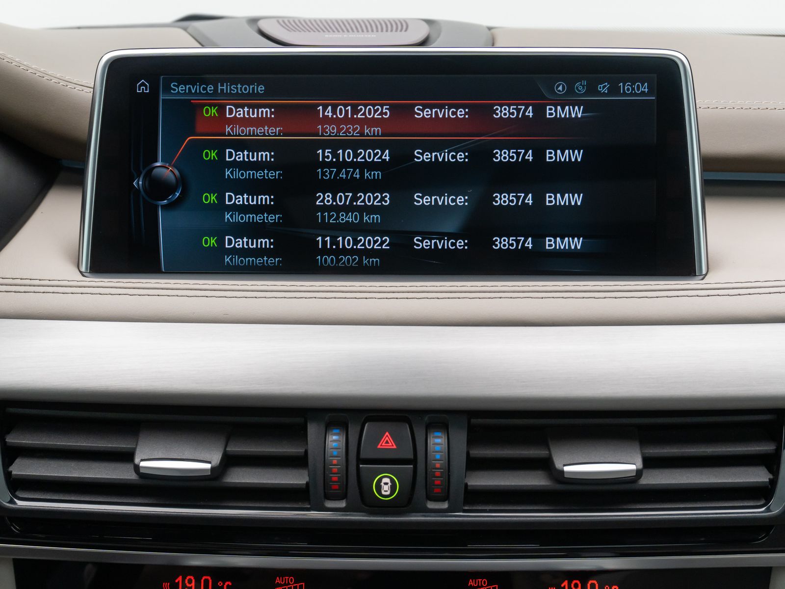 Fahrzeugabbildung BMW X5 xD50i ACC 360°Memory B&O NighVis DAB 20" Voll