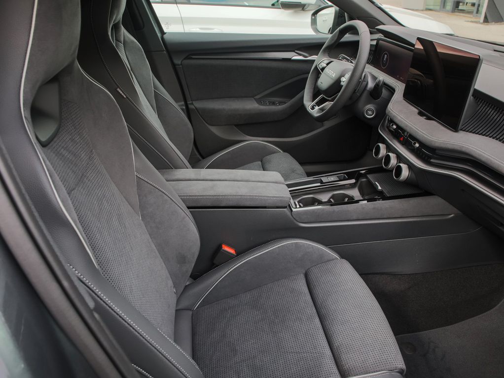 Skoda Superb - Bild 4