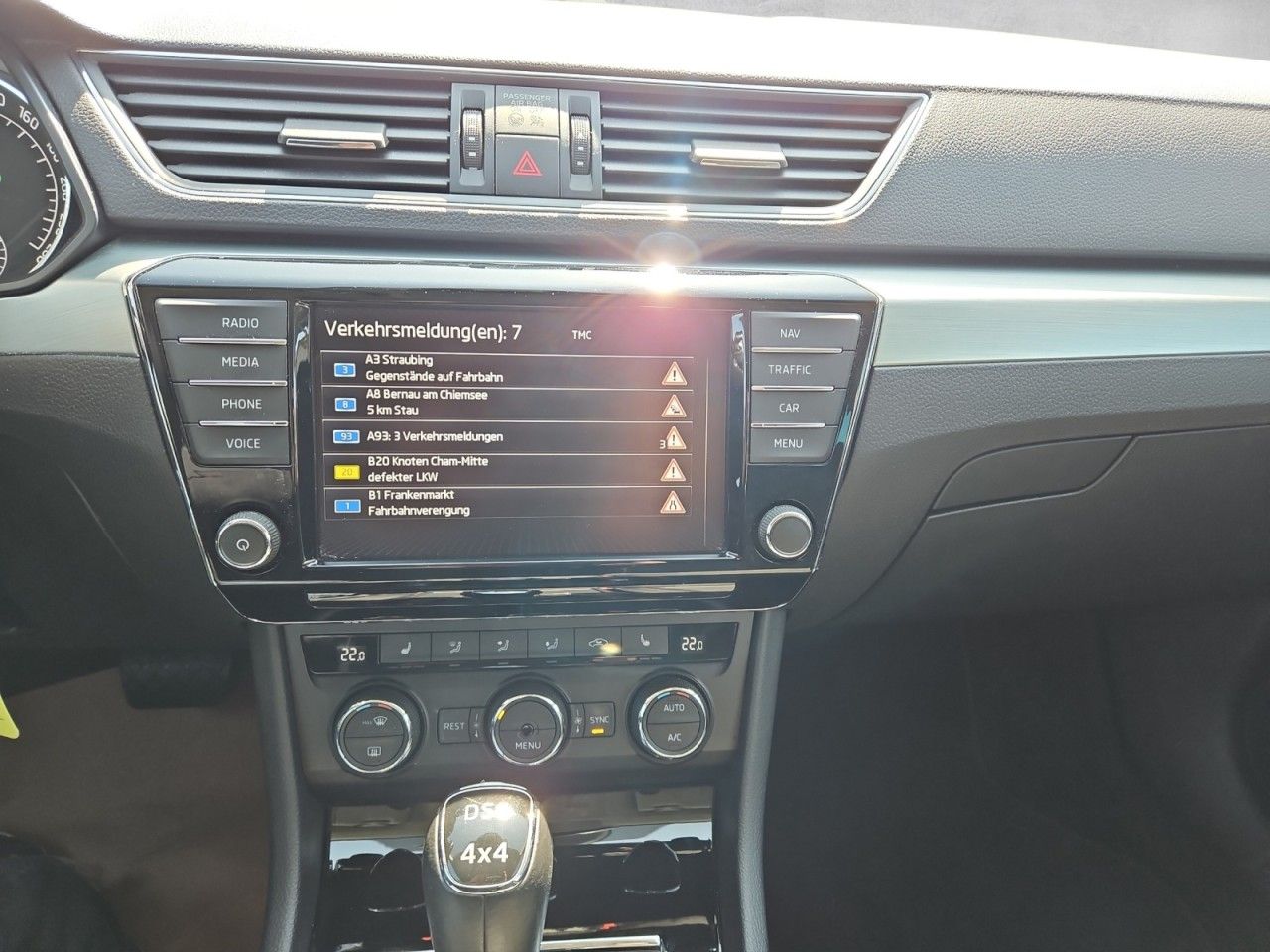 Fahrzeugabbildung SKODA Superb Combi Ambition 4x4,DSG,AHK,el.Heckklappe