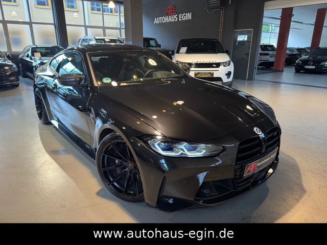 BMW M4 Baureihe M4 Coupe xDrive Competition Carbon