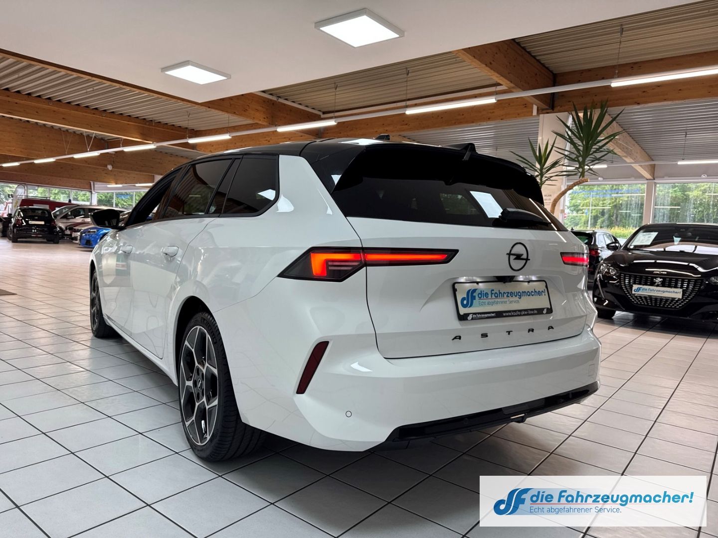 Fahrzeugabbildung Opel Astra L Sports Tourer GS Digitales Cockpit 360 K