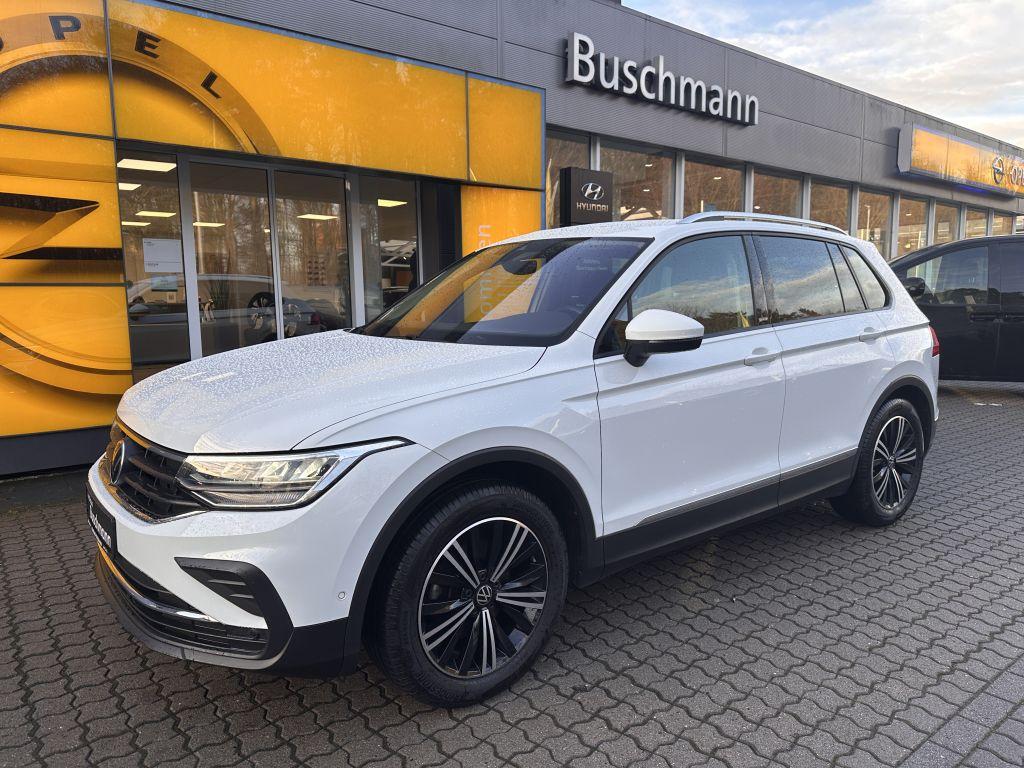 Volkswagen Tiguan 2.0 TDI SCR DSG ACTIVE +AHK+NAVI+