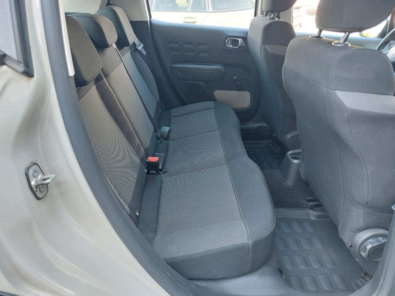 Citroën C3 Feel 1.2VTI Zahnriemen neu!