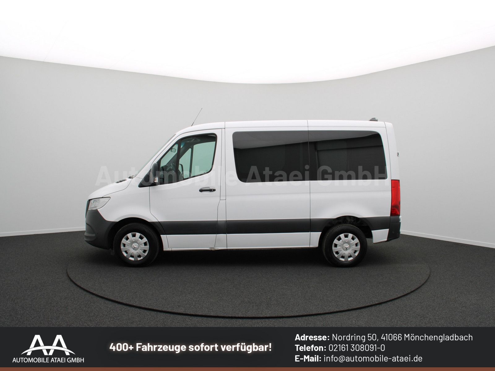 Fahrzeugabbildung Mercedes-Benz Sprinter 214 Tourer Automat Rollstuhl-Rampe 0512