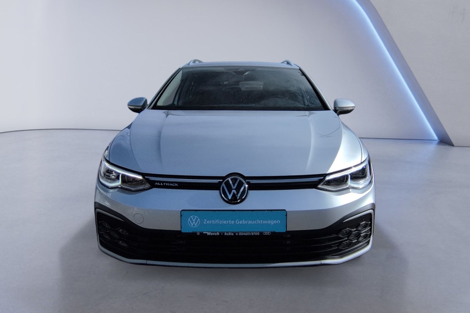 Golf VIII Alltrack 2.0 TDI DSG KAMERA+PANO+STHZ