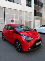 Toyota Aygo 5-Türer 1.0l Benzin x-play Club - Toyota in Frankfurt (Main): Aygo