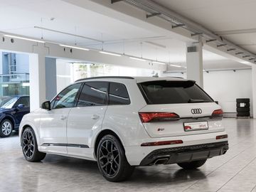 Audi Q7 - 4