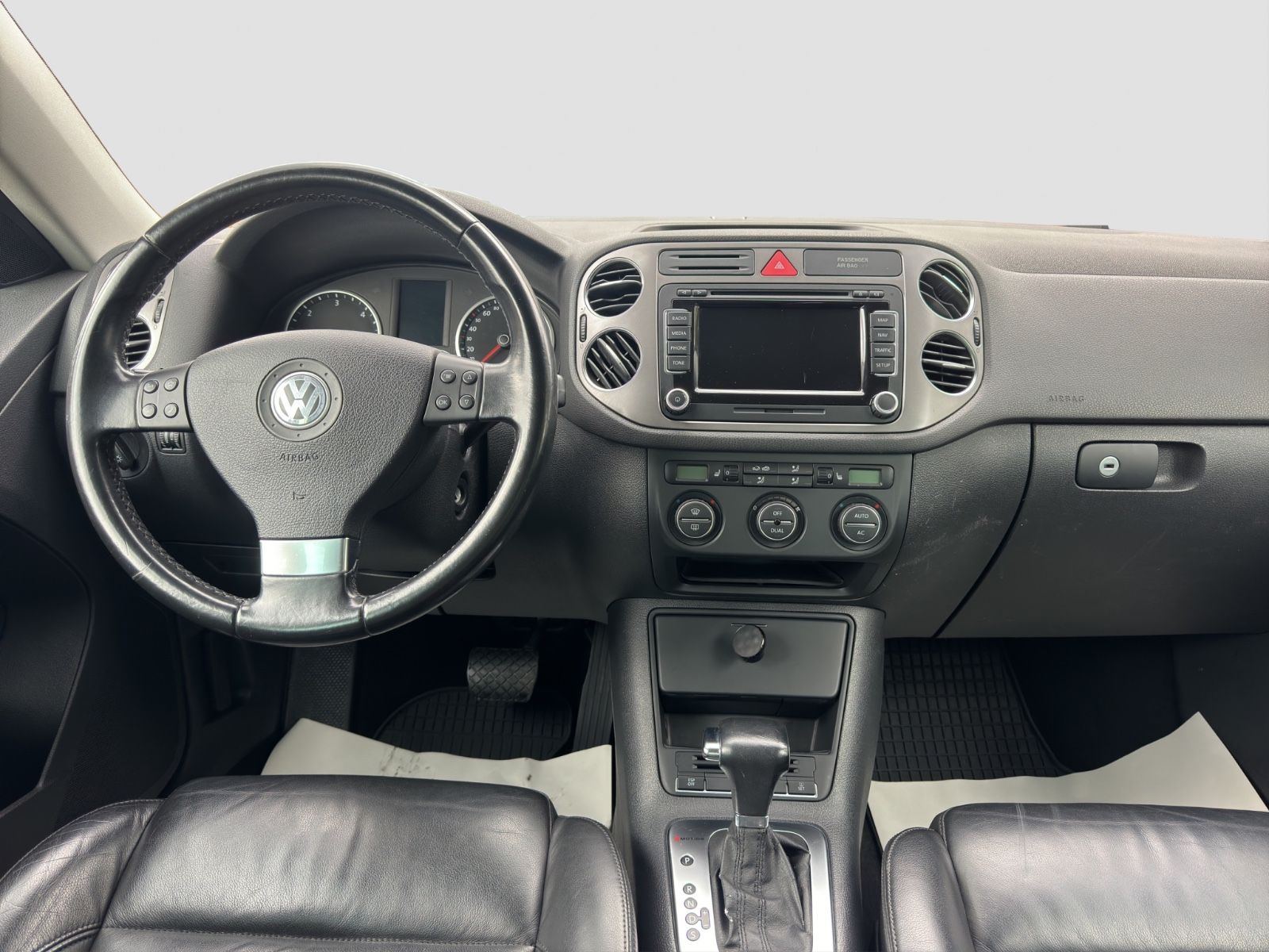 Fahrzeugabbildung Volkswagen Tiguan Sport & Style 4Motion/Kam./Leder/AHK