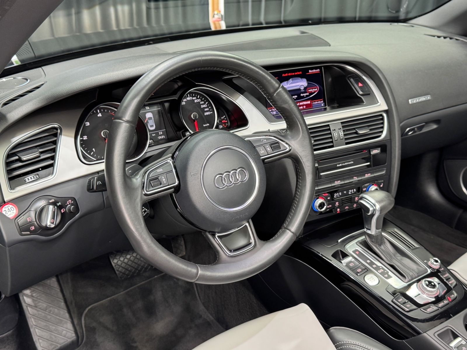 Fahrzeugabbildung Audi A5 Cabriolet 3.0 TDI quattro|3xS-LINE|S-TRONIC|